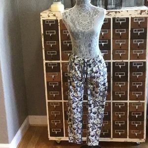 Lululemon floral pant